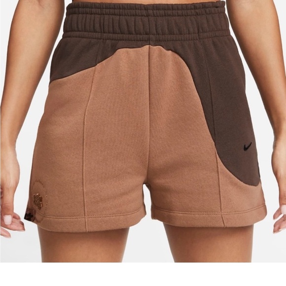 Nike color clash sweat shorts - Picture 2 of 4